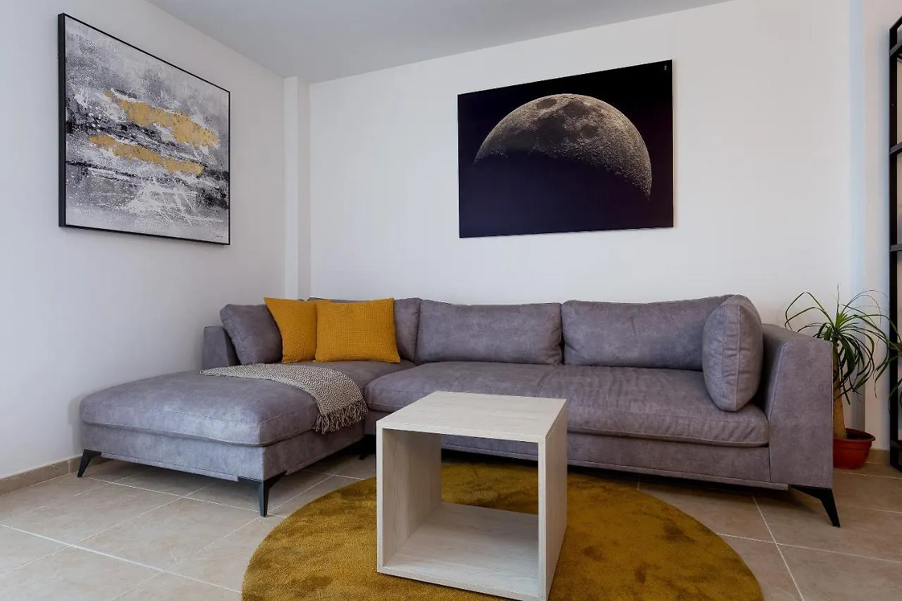 Nido 550 Garbi Apartment Roses